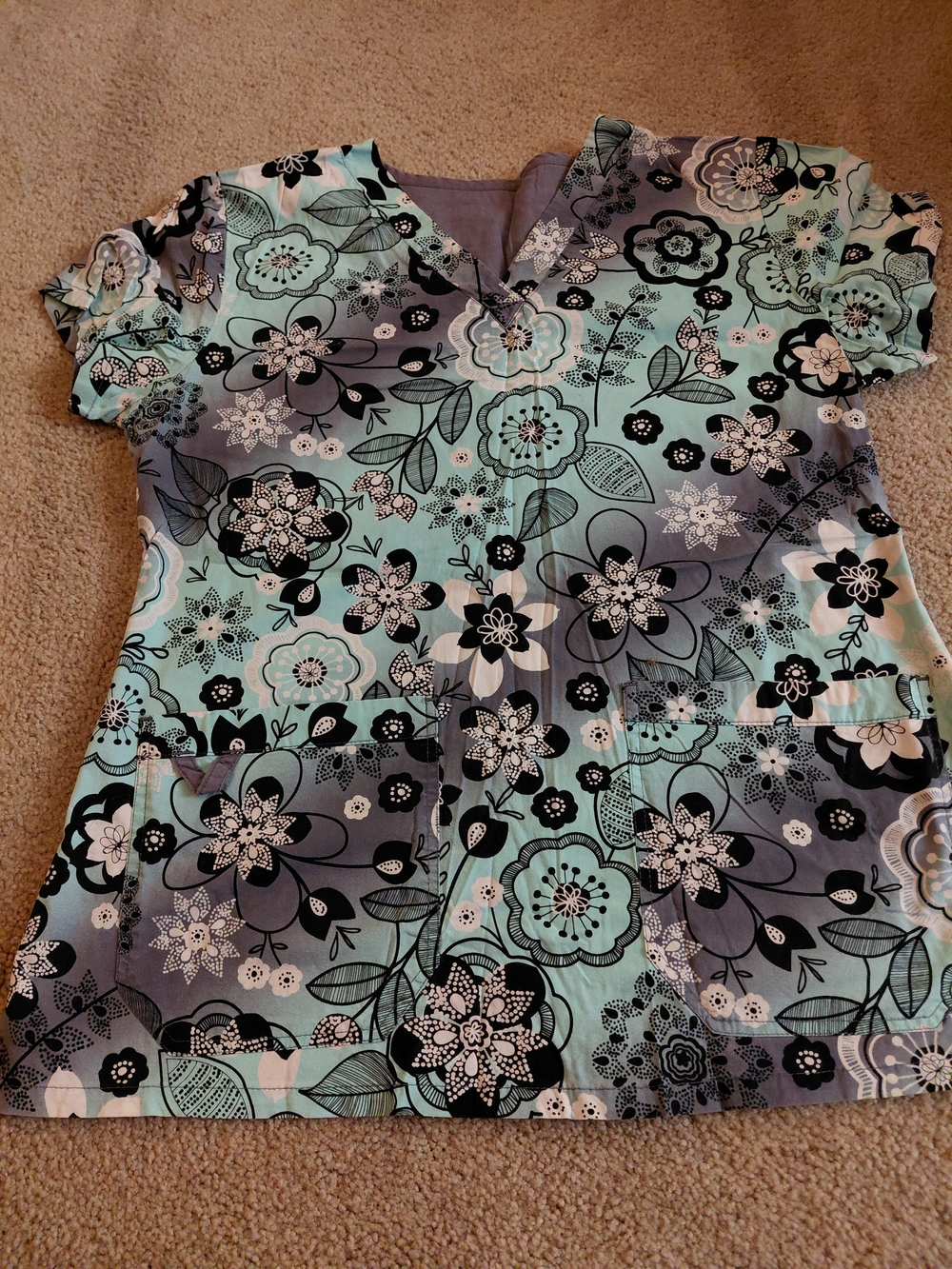 Floral Scrub Top in Mint and Gray